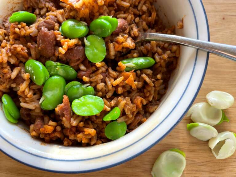 Yumbini is the perfect base for any type of vegetable for a nutritious quick meal.